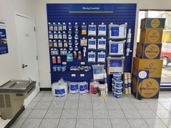 Extra Space Storage - 3678 - Lutz - State Road 54 - 21731 Florida 54