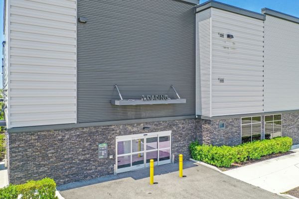 Extra Space Storage - 7428 - Cape Coral - Chiquita Blvd - 4132 Chiquita Boulevard South