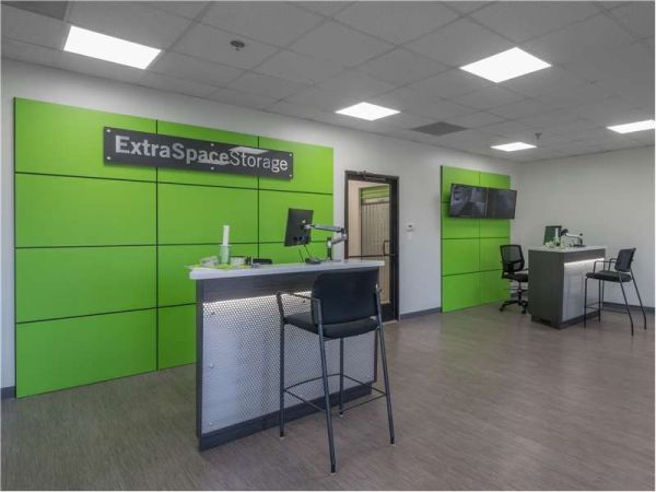 Extra Space Storage - 0252 - Memphis - Riverdale Bend - 7222 Riverdale Bend Drive