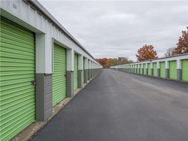 Extra Space Storage - 0553 - Belleville - Old Rawsonville Rd - 1900 Old Rawsonville Road