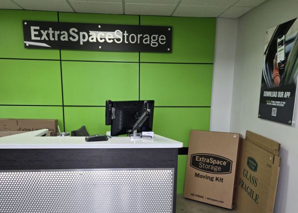 Extra Space Storage - 1505 - Hamilton - Eden Park Dr - 1775 Eden Park Drive