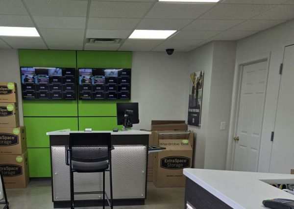 Extra Space Storage - 1505 - Hamilton - Eden Park Dr - 1775 Eden Park Drive