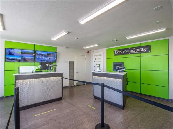Extra Space Storage - 1489 - Victorville - Yates Rd - 15555 Yates Road
