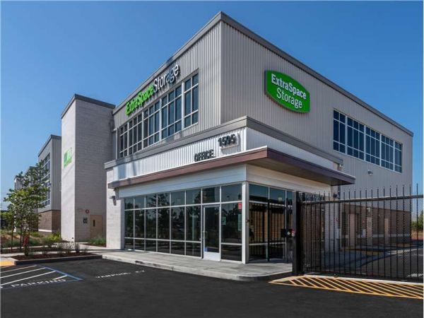 Extra Space Storage - 8930 - Milpitas - McCarthy Blvd - 1585 North McCarthy Boulevard