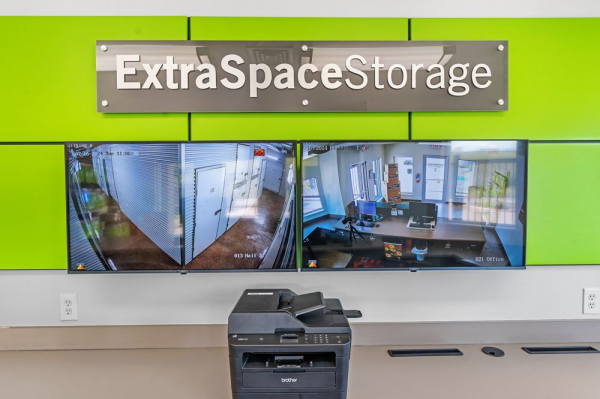 Extra Space Storage - 2082 - Round Rock - McNeil Rd - 716 McNeil Road