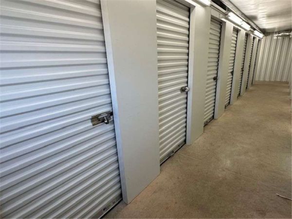 Extra Space Storage - 6456 - Portland - Davis St - 123 Davis Street