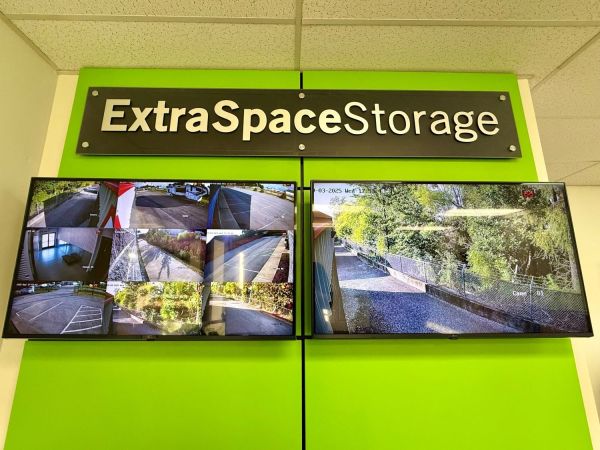 Extra Space Storage - 6457 - Portland - N Broadway - 813 North Broadway