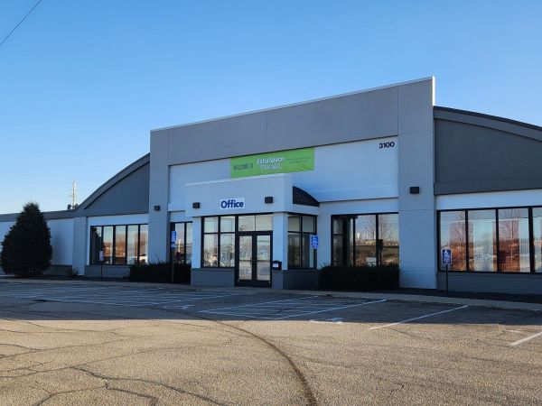 Extra Space Storage - 3828 - Rochester - 7th St NW - 3100 7th Street Northwest