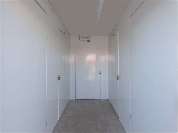 Extra Space Storage - 8787 - Phoenix - Thomas Rd - 2816 West Thomas Road