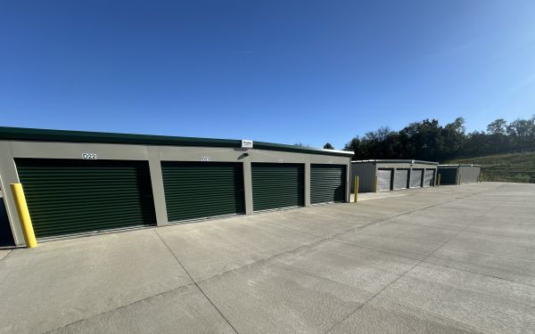 Bahr's Self Storage - 6576 Missouri 100