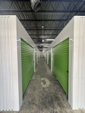 IStore - Connersville - 3140 Virginia Avenue