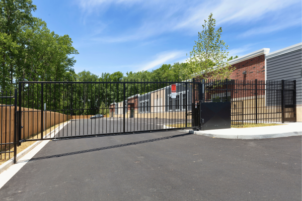 Self-Storage Plus - Glen Allen - 1550 Magnolia Ridge Drive - 1550 Magnolia Ridge Drive