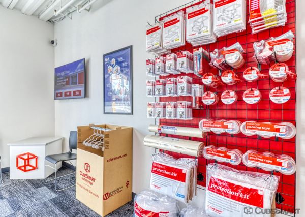 CubeSmart Self Storage NJ Clark Raritan Rd - 1074 Raritan Road