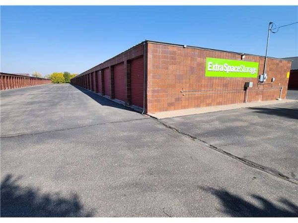 Extra Space Storage - 6449 - Logan - W 200 S - 800 West 200 South