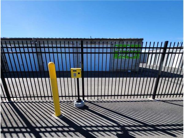 Extra Space Storage - 6450 - Logan - W 200 N - 1125 West 200 North