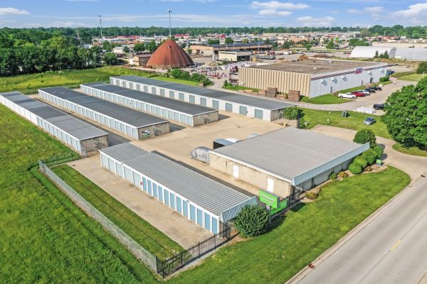 Extra Space Storage - 7648 - Champaign - Kenyon Rd - Annex - 611 West Kenyon Road