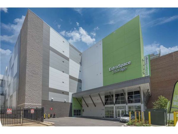 Extra Space Storage - 7087 - Washington DC - Florida Ave - 72 Florida Avenue Northeast