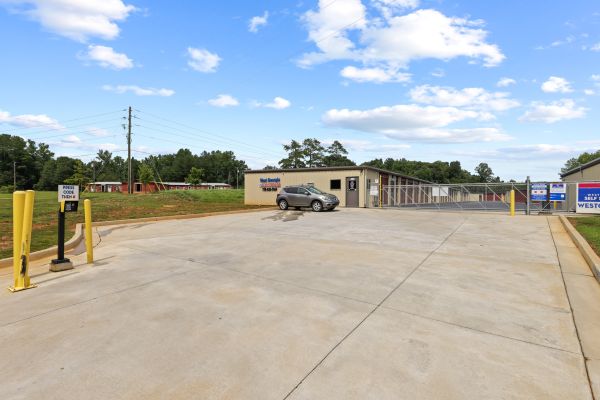 West Georgia Self Storage - Carrollton - Hwy 27 - 995 Old Bremen Road