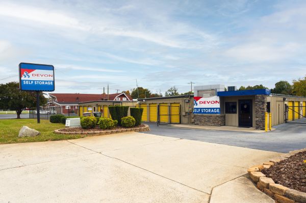 Devon Self Storage Greensboro, North Carolina - 118 Stage Coach Trail