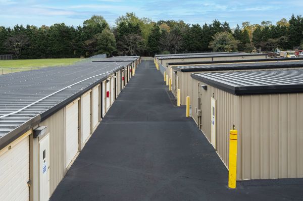 Devon Self Storage Greensboro, North Carolina - 118 Stage Coach Trail