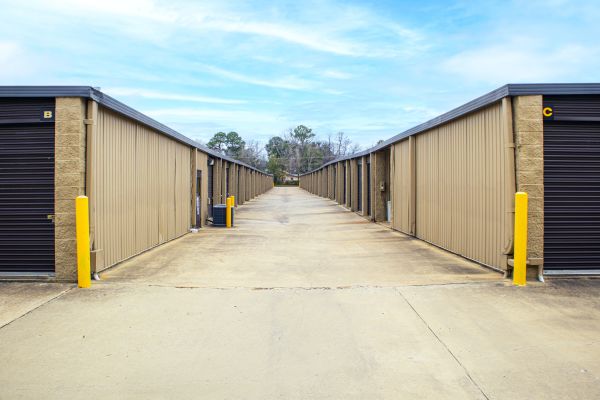 Devon Self Storage - 9206 - RIDGELAND - 130 Centre Street