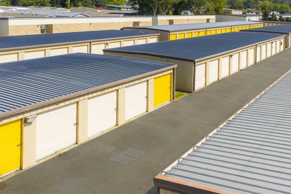 Devon Self Storage - 9214 - 2860 EVANGELINE - 2860 Northeast Evangeline Throughway