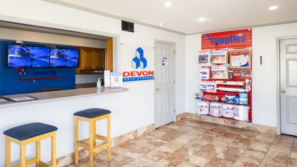 Devon Self Storage - 9214 - 2860 EVANGELINE - 2860 Northeast Evangeline Throughway