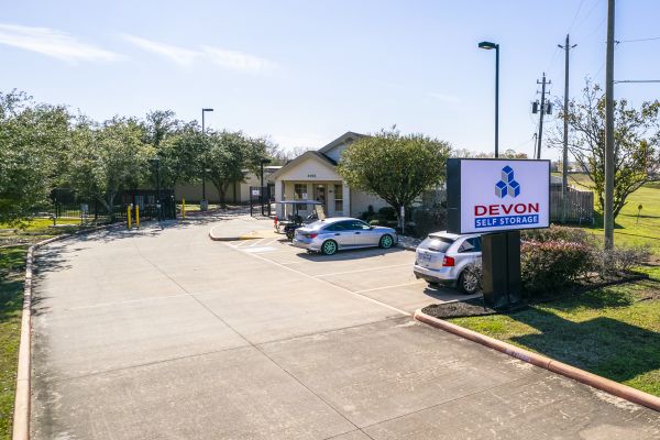 Devon Self Storage - 9222 - FAIRWAY PLAZA - 4155 Fairway Plaza Drive