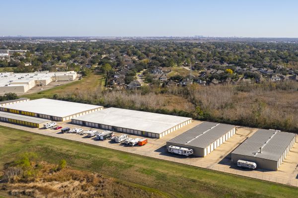 Devon Self Storage - 9222 - FAIRWAY PLAZA - 4155 Fairway Plaza Drive