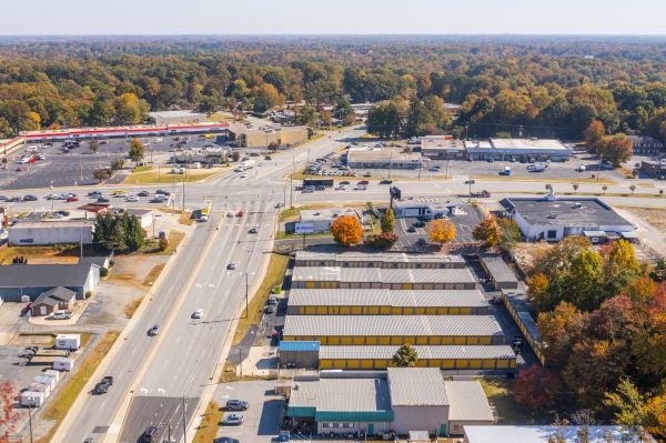 Devon Self Storage Greensboro, North Carolina - 4207 Hilltop Road
