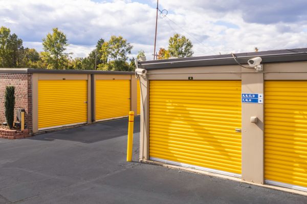 Devon Self Storage - 9229 - GATE CITY - 5810 West Gate City Boulevard