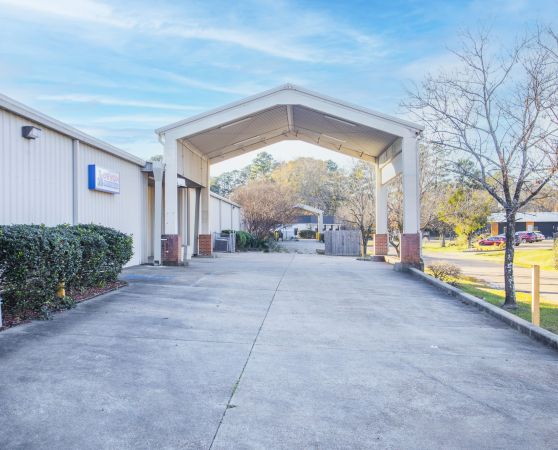 Devon Self Storage - 9231 - 5961 INTERSTATE - 5961 Interstate 55