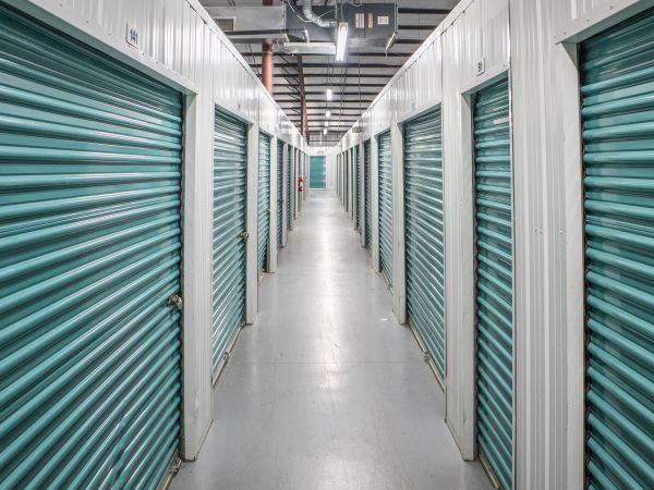 Devon Self Storage - 9231 - 5961 INTERSTATE - 5961 Interstate 55