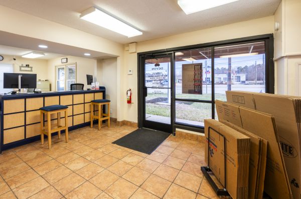 Devon Self Storage - 9235 - 7437 GARNERS - 7437 Garners Ferry Road