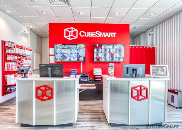 CubeSmart Self Storage - Foundation Park Boulevard Southeast - 1565 Foundation Park Boulevard Southeast