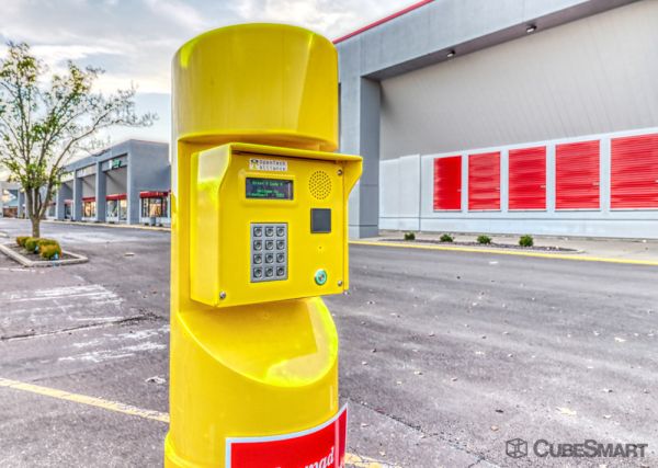 CubeSmart Self Storage IL Springfield S Dirksen Pkwy - 3001 South Dirksen Parkway