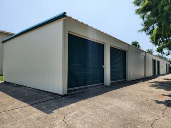 Storage Near Me - Centralia - 2021 South Pine Street