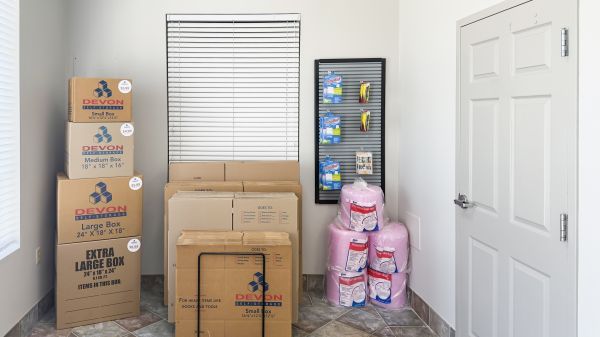 Devon Self Storage - 9241 - SHACKLE ISLAND - 63 New Shackle Island Road