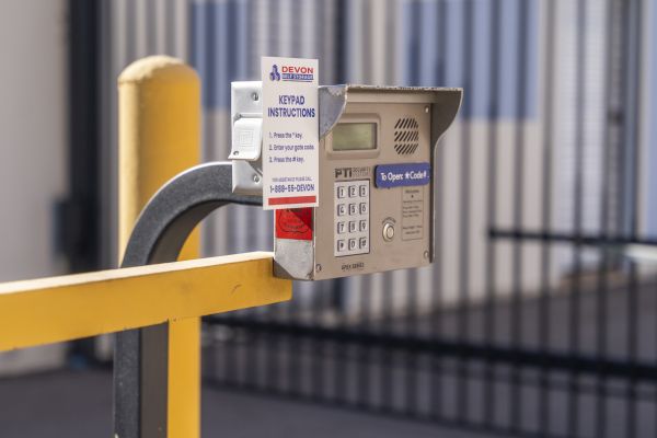 Devon Self Storage - 9252 - TUCSON - 4155 North Flowing Wells Road