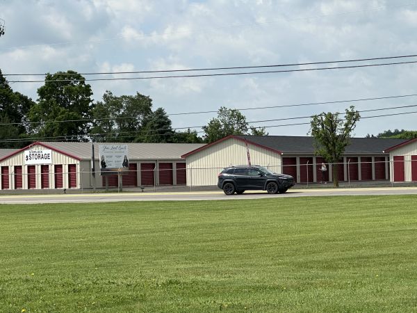 Sherlock Storage - Almont - 4516 Van Dyke Rd