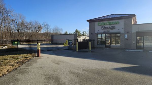 Extra Space Storage - 2083 - Beach Park - W Wadsworth Rd - 12771 West Wadsworth Road