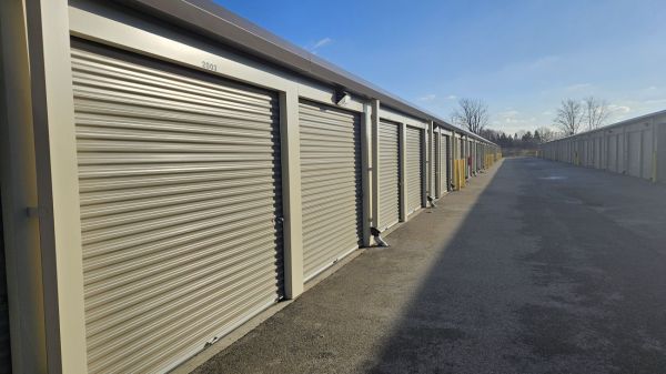 Extra Space Storage - 2083 - Beach Park - W Wadsworth Rd - 12771 West Wadsworth Road