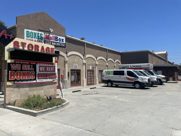 A Plus Storage - 2458 Newport Boulevard