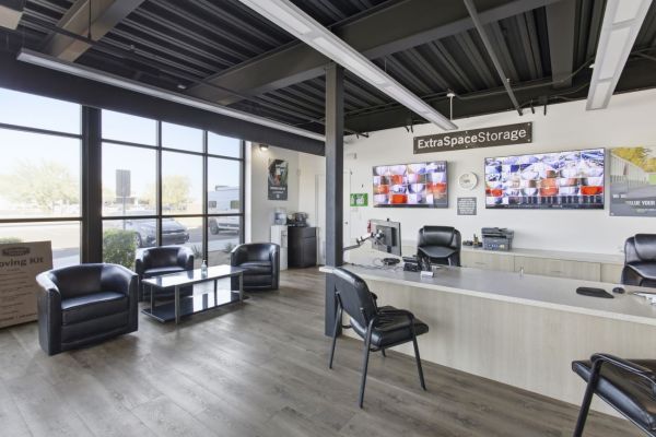 Extra Space Storage - 6516 - Scottsdale - E McDowell Rd | SpareFoot