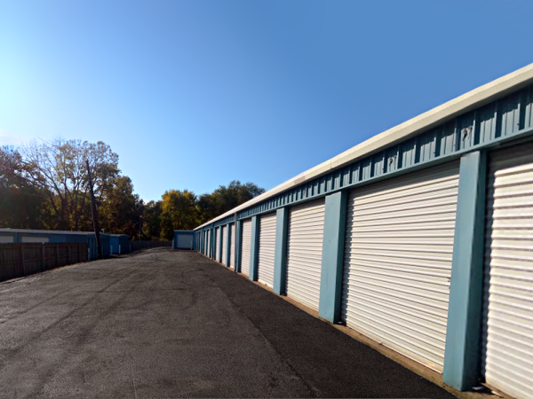 Storage Rentals of America - Independence - E. US HWY 24 - 18020 East Us Highway 24