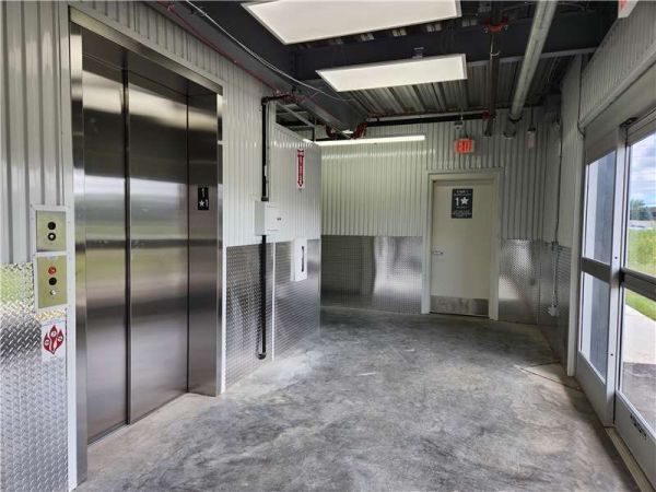 Extra Space Storage - 7705 - Macomb - Executive Dr - 50801 Executive Drive