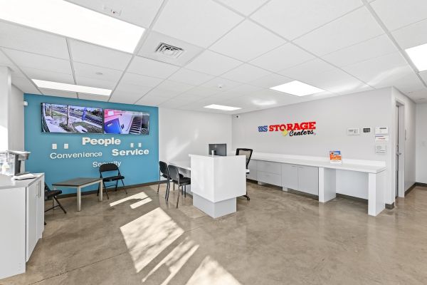 US Storage Centers - Melbourne - New Haven Ave - 3700 West New Haven Avenue