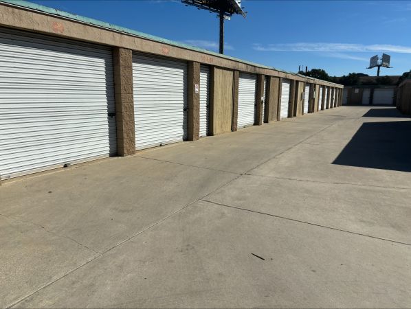 US Storage Centers - Pomona - County Rd - 1210 County Road