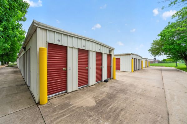 StorageMart - Hickman Ct - 10135 Hickman Ct