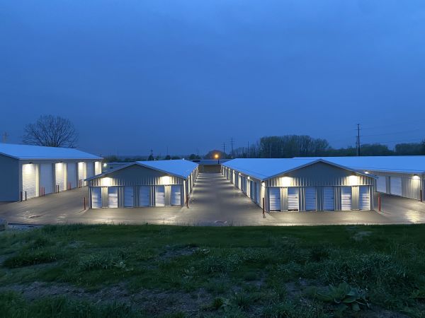 A 2 RV Storage - 105 Tremont City Road
